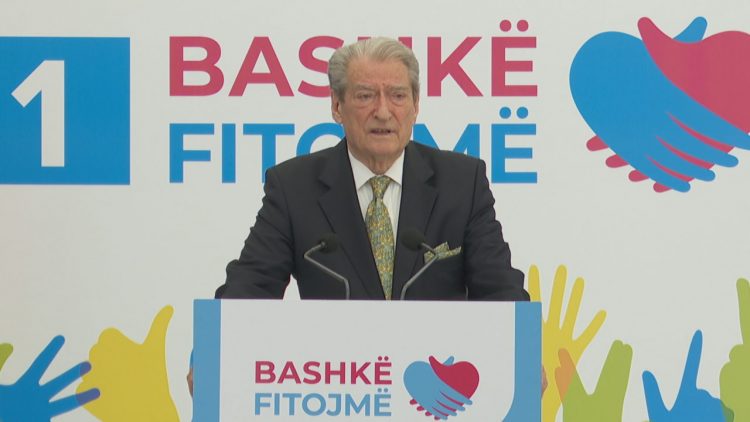 “Hajde ta votojmë që nesër”, Berisha akuzon Ramën se gënjen për rritjen e pagave