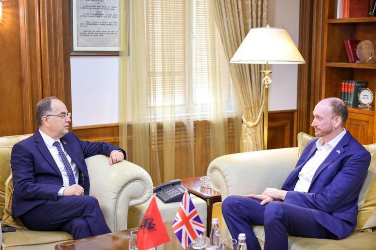 Presidenti Begaj do të marrë pjesë në ceremoninë e kurorëzimit të Mbretit Charles III