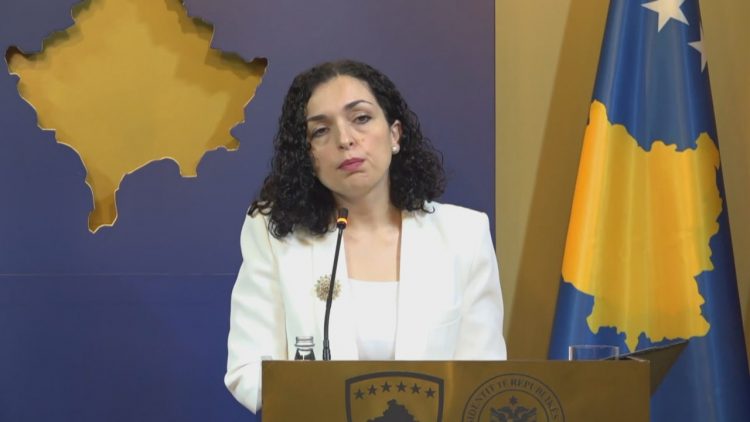 Tensionet në Kosovë, Osmani: Kush zbaton urdhrat e Vuçiçit, do të përballet me drejtësinë