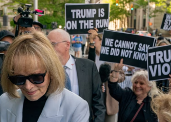 Aktpadia për përdhunim ndaj Trump, juria mblidhet të marrë vendimin