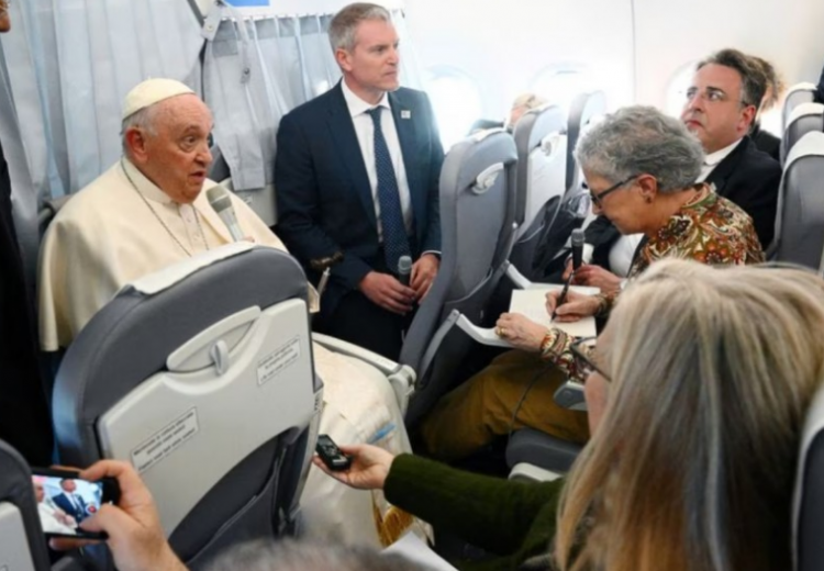 Lufta midis Rusisë dhe Ukrainës, Papa: Vatikani me mision paqeje, mbetet sekret