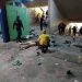 Shtyhen tifozët gjatë hyrjes në stadium, të paktën 12 viktima