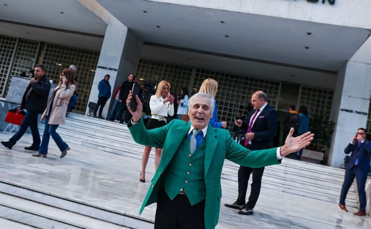 Greqi/Mori vetëm një votë,kush është kandidati për kryeministër që nuk e votoi as gruaja?
