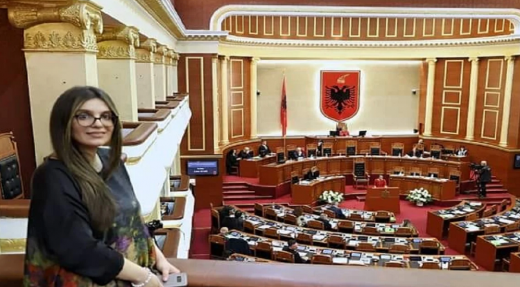 “340 mijë € për mbylljen e gjyqit”, kush është 30-vjeçarja që mashtronte qytetarët