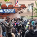 Tensionohet situata në veri të Kosovës, raportohen të shtëna dhe gaz lotsjellës në Zveçan
