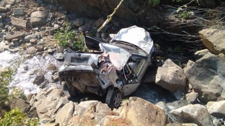 Makina bie në lumë në Qafë Mali-Bajram Curri, raportohet për 2 të plagosur