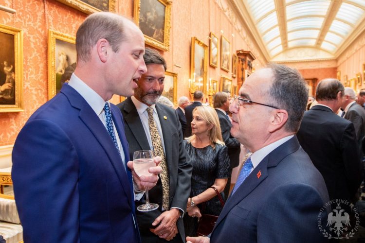 Ceremonia e kurorëzimit të Mbretit Charles III, Begaj takon Princin William