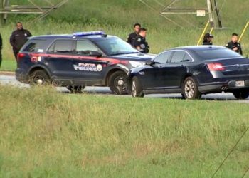 Sulm me armë pranë një shkolle në SHBA/ Humb jetën një adoleshent, plagoset një tjetër