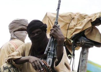 Sulm në një kishë në Nigeri, persona të armatosur rrëmbejnë 40 besimtarë