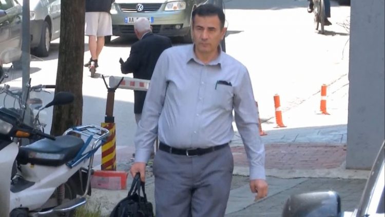 Ish-kreu i “Kushtetueses” mohon akuzat për fshehje pasurie: Banesa në Golem e vëllait