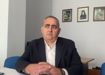 Himarë/ Kryeson kandidati i “Bashkë Fitojmë”, Fredi Beleri, tensionohet situata