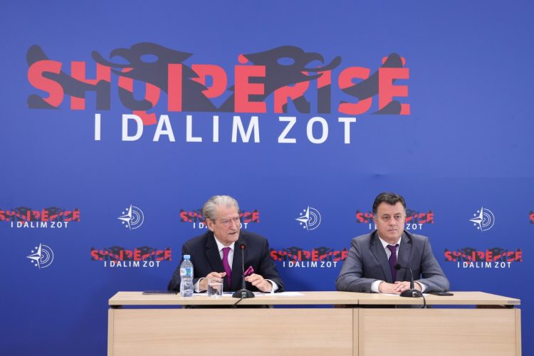 Berisha: Në Shkodër, Rama vendosi paqe mes 5 bandave kryesore