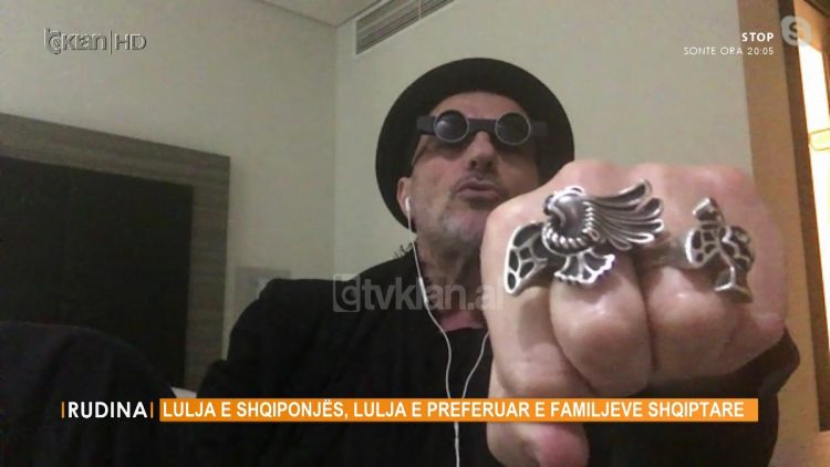 Robert Aliaj: I lyej thonjtë sepse i asocioj me shqiponjën