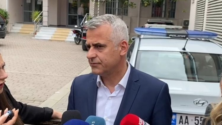 Arrestimi i Belerit/ Dule para Gjykatës: Duan të rrëmbejnë bashkinë e Himarës