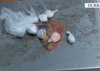 Shpërndante kokainë të ndarë në doza, kapet në flagrancë 31-vjeçari në Durrës