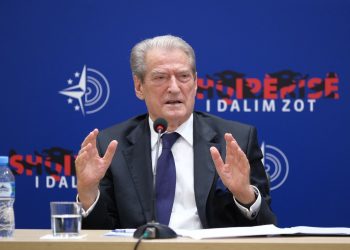 “Nuk do tallemi me veten tonë”, Berisha: Të ngremë partinë në një nivel tjetër