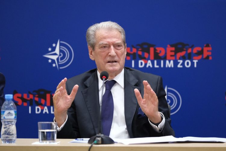 “Nuk do tallemi me veten tonë”, Berisha: Të ngremë partinë në një nivel tjetër