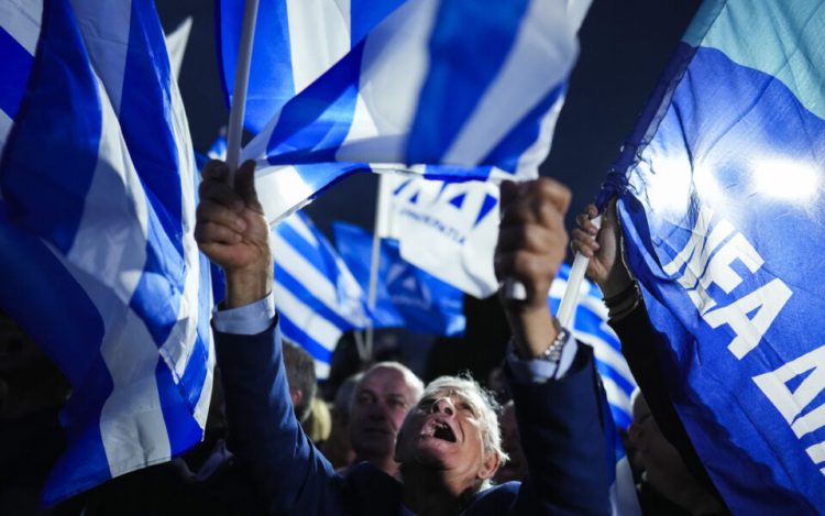 Greqi/ Tsipras pranon humbjen, uron në telefon Mitsotakis