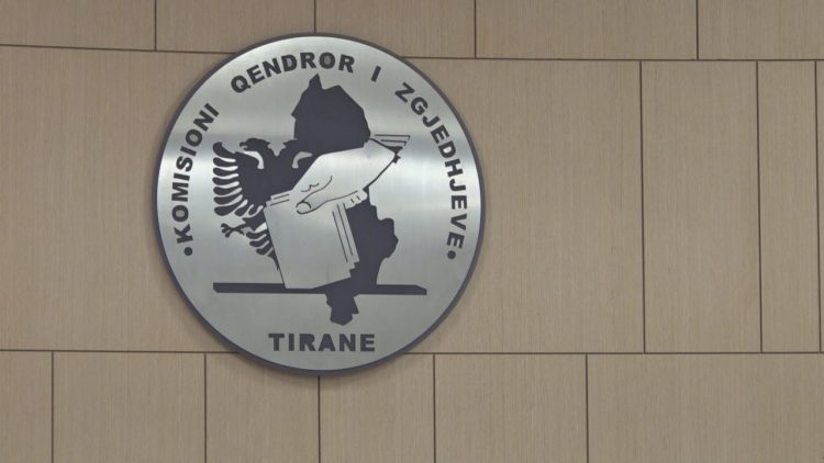 Pjesëmarrja, KQZ jep të dhënat për orën e parë të votimeve