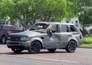 Makina përplas turmën në stacionin e autobusit, 8 të vdekur në SHBA