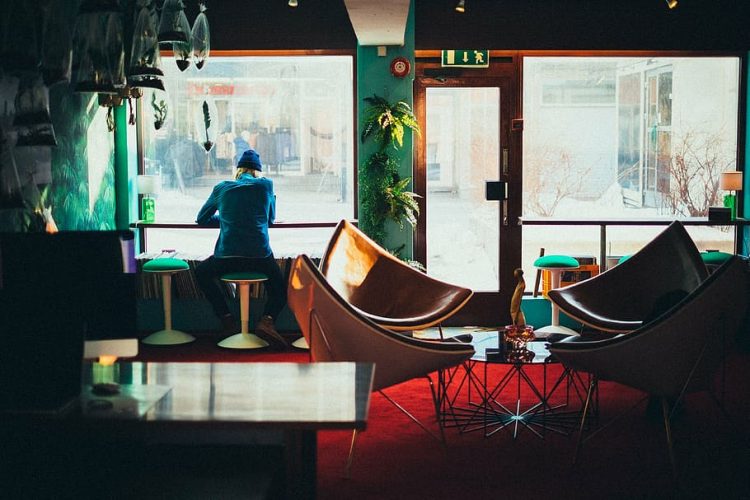 Vlora, Gjirokastra dhe Tirana me numrin më të madh të bareve e restoranteve për banorë