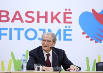 Bardhi kryetar i grupit të PD, Berisha: S’njohim struktura paralele, i ftoj të bisedojmë