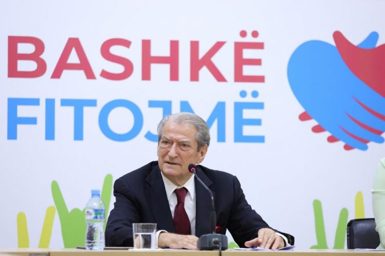 Bardhi kryetar i grupit të PD, Berisha: S’njohim struktura paralele, i ftoj të bisedojmë