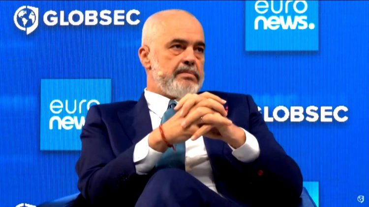 Rama: Ushtria serbe në kufi të Kosovës ka fuqi të barabartë me zero