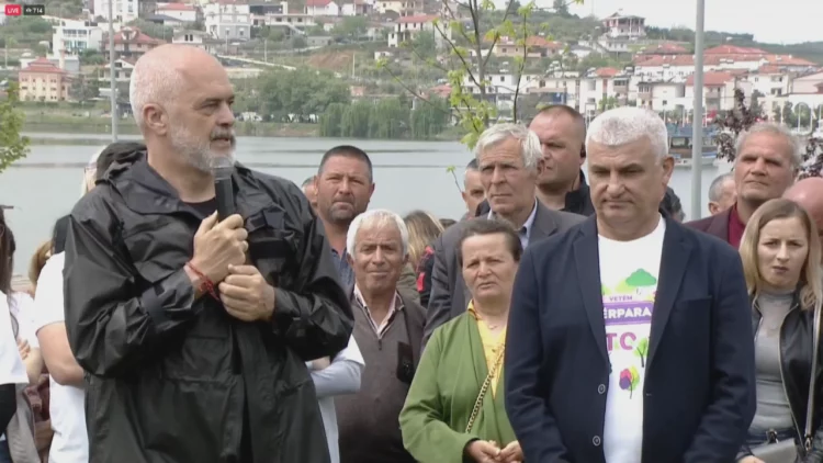Rama sulmon Luçiano Boçin:Zar i Metës dhe Berishës. Më kujton Koçin te “Zonja nga qyteti”