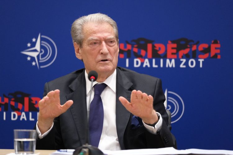 14 maji, Berisha mbledh kandidatët e Bashkive: Rezultati është larg atij që ju meritonit