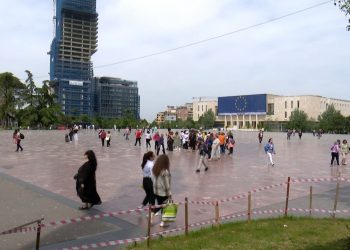 Raporti i Freedom House: Shqipëria përmirësim të lehtë, korrupsioni mbetet i përhapur