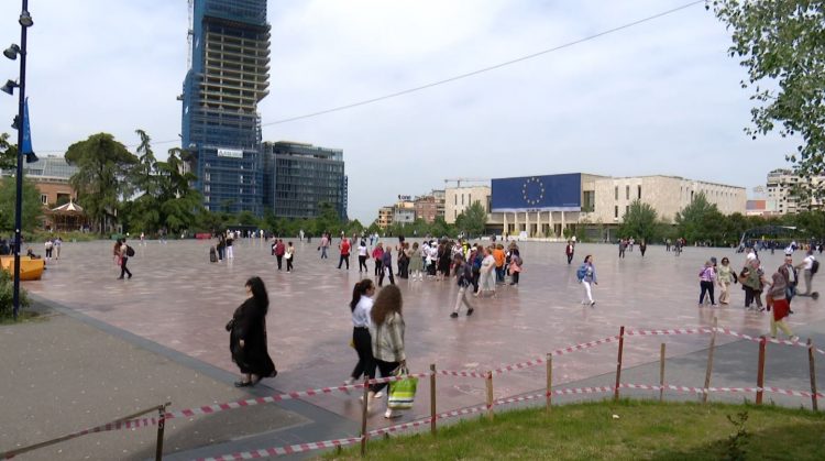 Raporti i Freedom House: Shqipëria përmirësim të lehtë, korrupsioni mbetet i përhapur