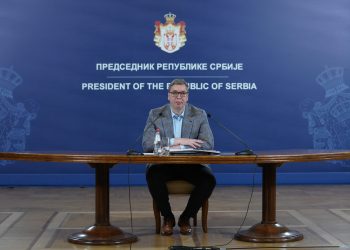 Vuçiç anulon disa vizita “për shkak të situatës komplekse në Kosovë”