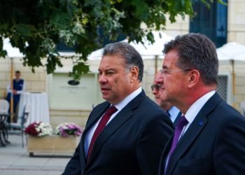 Escobar: Tensionet mes Kosovës dhe Serbisë mund të shndërrohen në konflikt rajonal