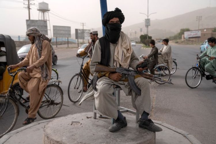 OKB: Mbi 1000 civilë afganë të vrarë që nga marrja e pushtetit nga Talibanët