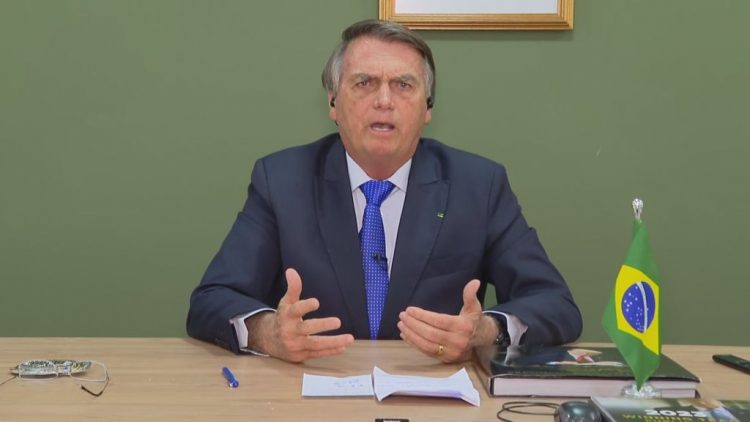 Bolsonaro-s i ndalohet të kandidojë në zgjedhjet e Brazilit për 8 vite