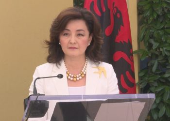 Ambasadorja Kim: Do të vijë dita kur nuk do të kërkohet vizë për shqiptarët