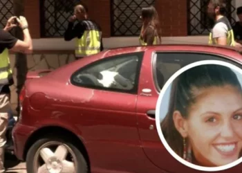 Jetoi në shtëpinë ku kishte murosur Siborën,psikologia tregon profilin e partnerit vrasës