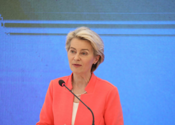 Presidentja e KE-së bisedon me Kurtin: Kërkon deskalimin e situatës në veri