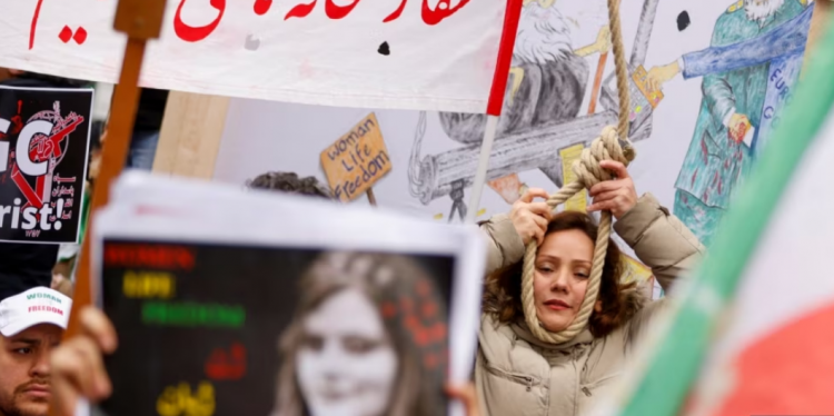 BE sanksionon zyrtarë iranianë për shkelje të rënda të të drejtave të njeriut