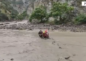 Ishin bllokuar në kanion nga reshjet e shiut, policia shpëton 7 turistë në Përmet