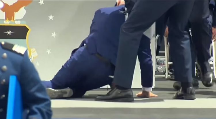 “As fizikisht, as mendërisht”,doktori i Obamës: Biden nuk është i aftë për të rikandiduar