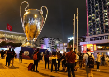 Fillon festa në rrugët e Stambollit përpara finales së Ligës së Kampionëve