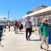 Të huajt vijnë, shqiptarët ikin, turizmi shënon të ardhura e shpenzime rekord