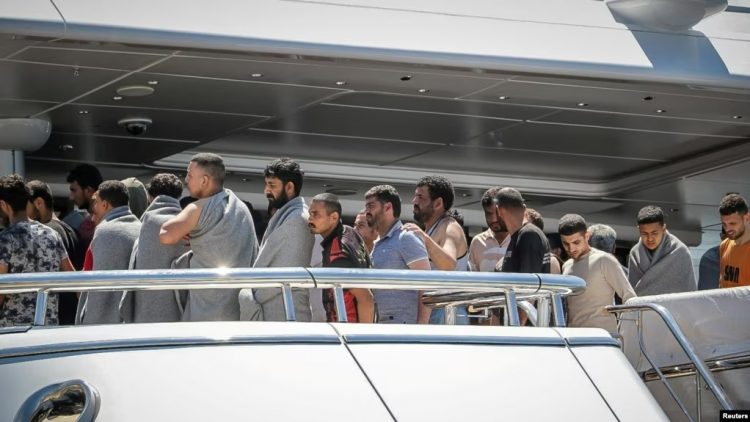 Komente raciste për emigrantët, deputeti grek përjashtohet nga partia e Mitsotakis