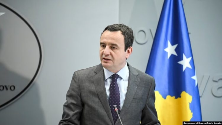 Kurti: Largimi i bandave është rruga drejt qetësimit në veri
