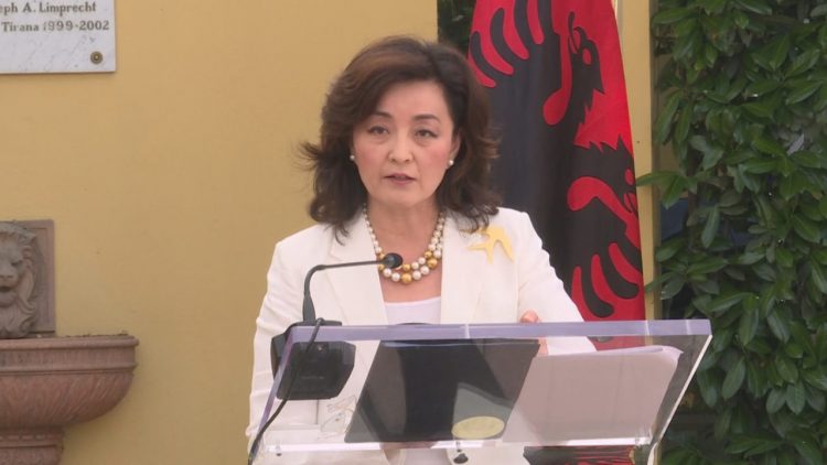 A duhet të largohen muxhahedinët, Kim: Mbështesim Shqipërinë në të drejtën për…