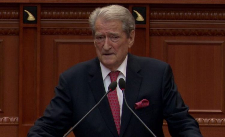 Berisha thirrje nga Kuvendi: Bashkojuni protestave! Rezultati i zgjedhjeve u deformua