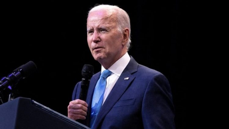 Video/ Gafa e Joe Biden, mbyll fjalimin me frazën “Zot ruaj Mbretëreshën”
