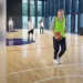 VIDEO/ Erdogan shfaqet duke luajtur basketboll me deputetët e partisë së tij